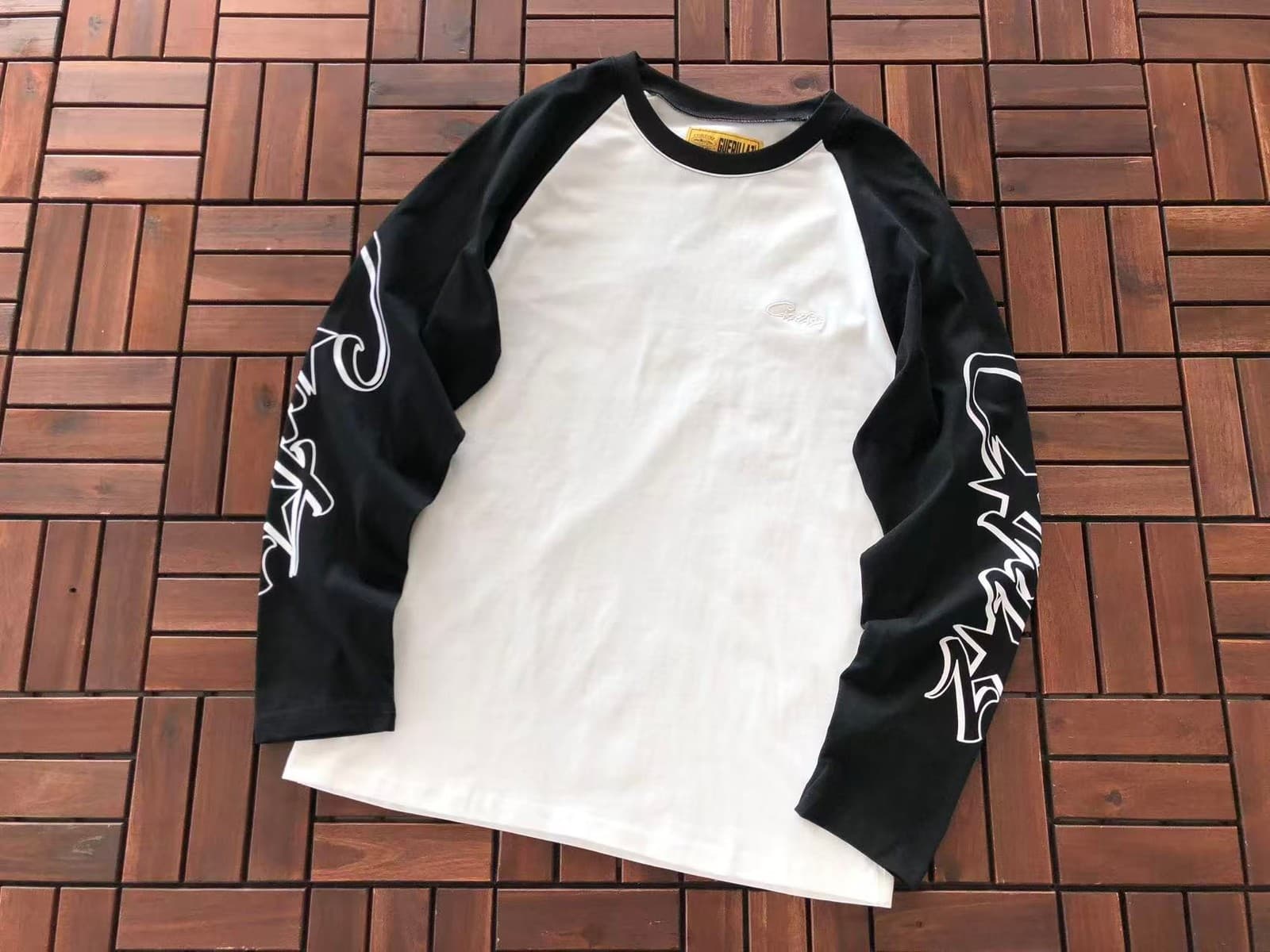 Corteiz Raglan Long Sleeve Top