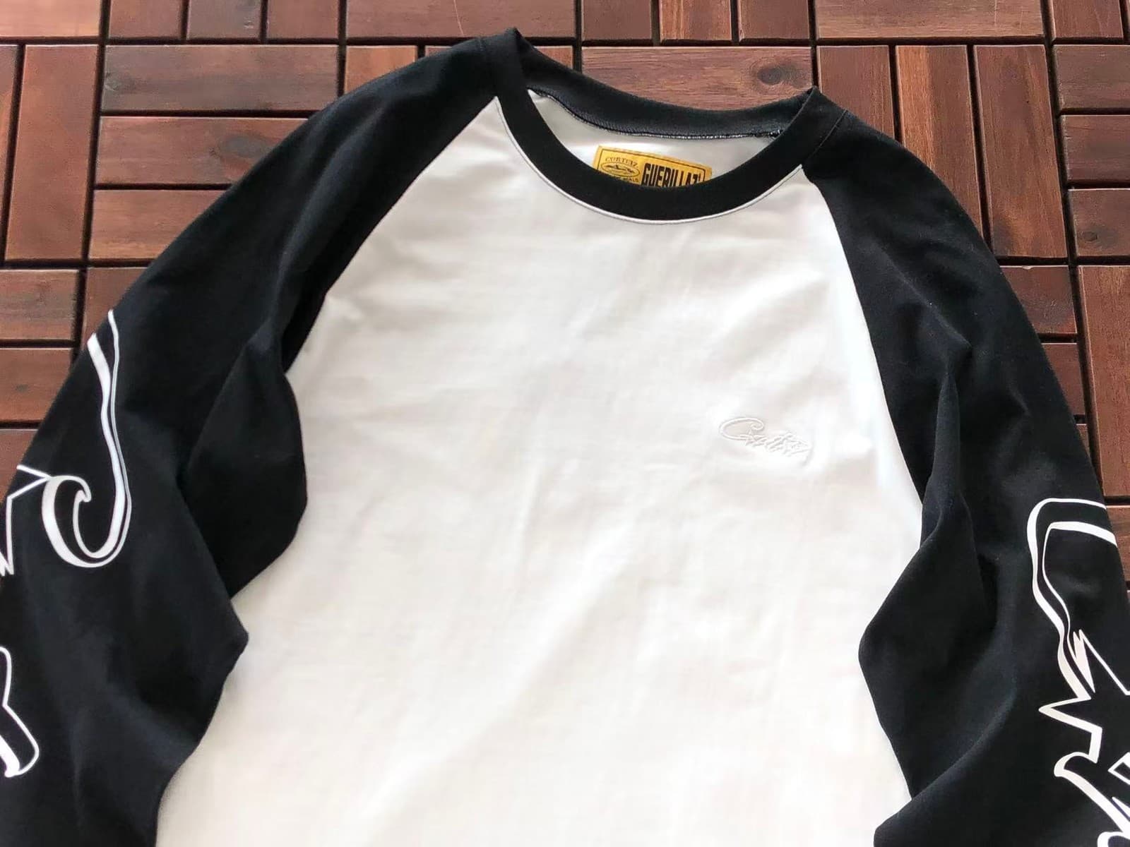 Corteiz Raglan Long Sleeve Top