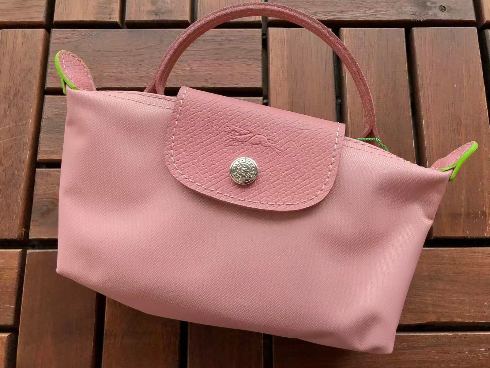 Dusty pink