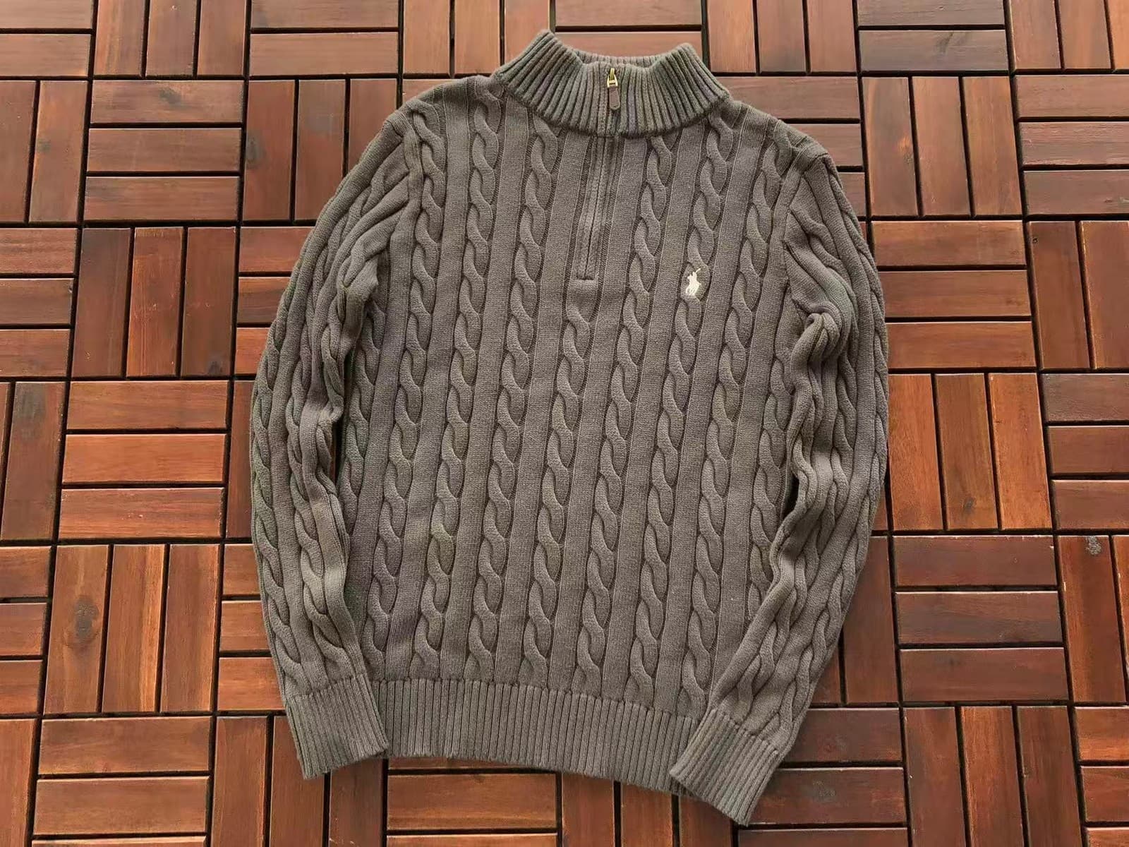 Dark grey / white logo