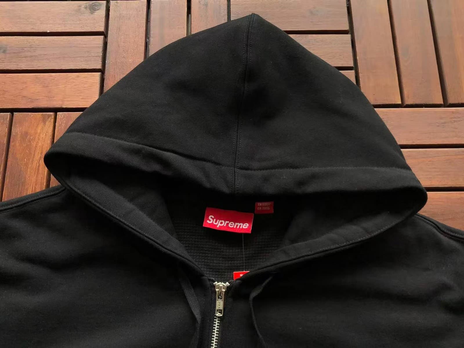 Product detail photo 3
