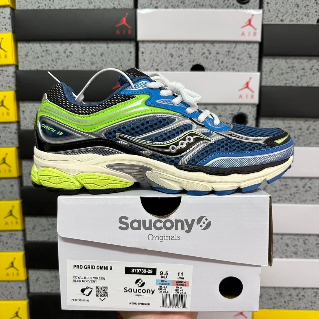 Trainers, colour 2