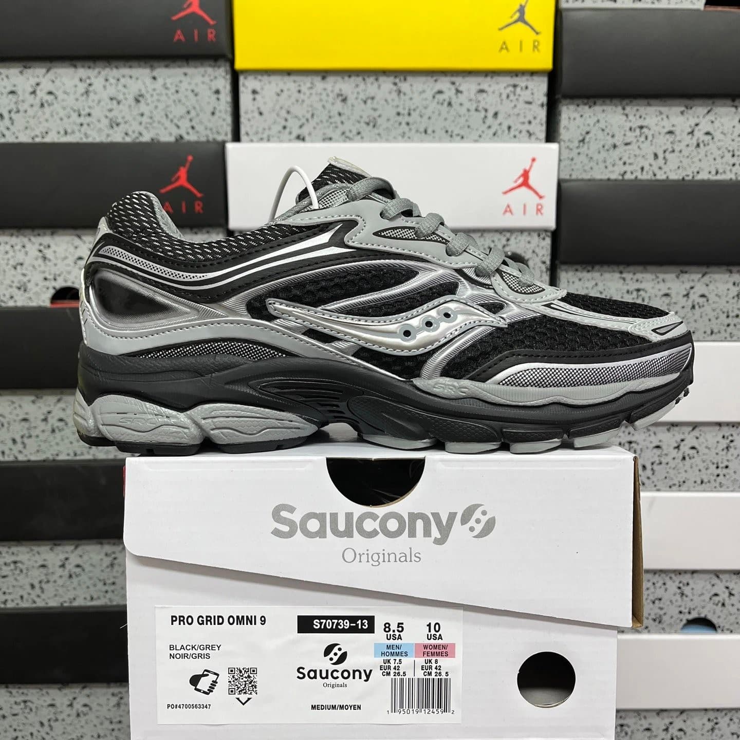 Trainers, colour 1